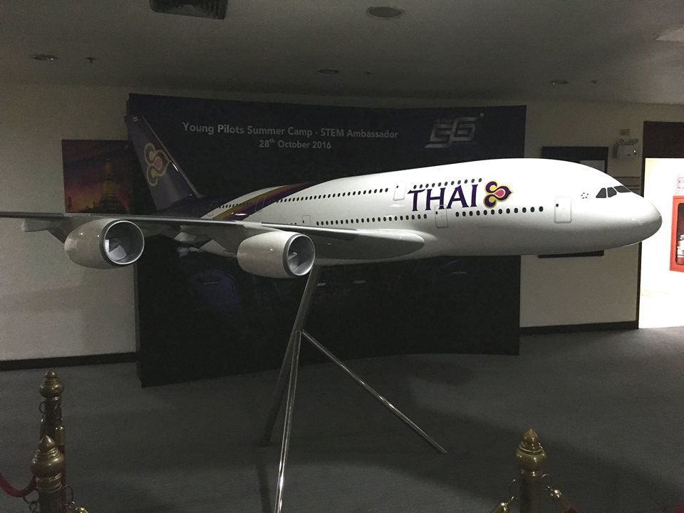 James Van Dellen . A380 Simulator . Thai Airways